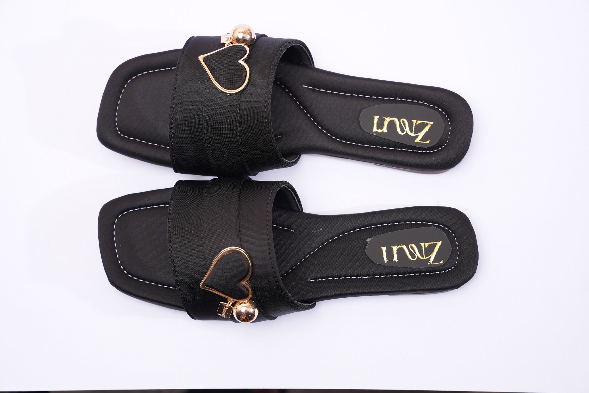 ZMRI Heart Charm Black Slide